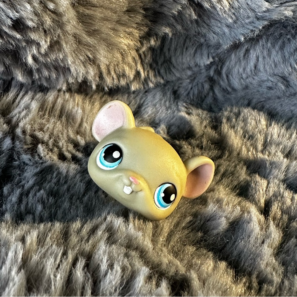 Littlest Pet Shop Mouse #104